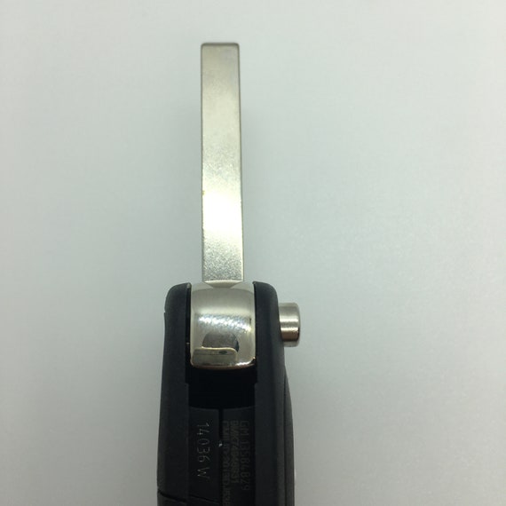 Refurbished O.E.M Buick 5 Button Multi-vehicle Flip Key FCC - P4O9MK74946931 / PN - 13584825 - Foto 9