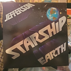 Jefferson Starship – Earth  GREAT CONDITION!  OIS  Well taken car of!