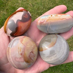 Polychrome jasper palm stone – desert worry stone, grounding crystal