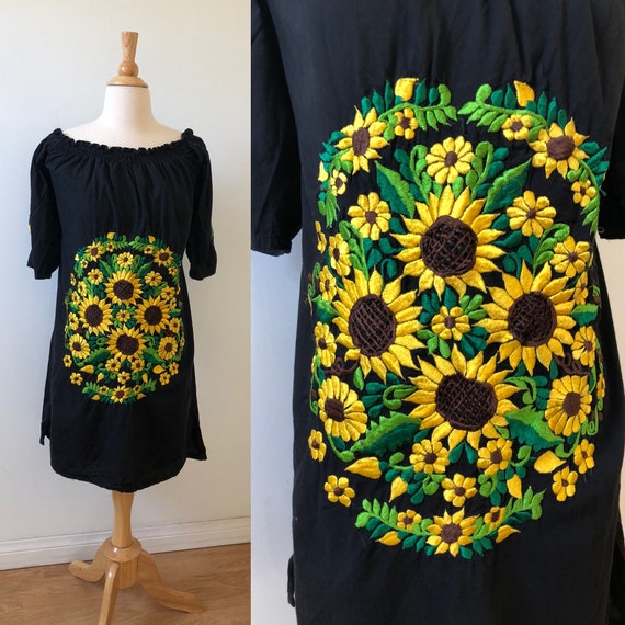 Vintage 1990’s-2000’s Sunflower Embroidered Dress 