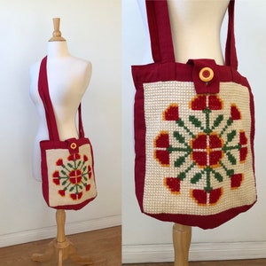 Handmade Vintage Cross-stitch Crossbody Bag Red/Green/Cream Floral Pattern 1960s-1970s Sweet image 1