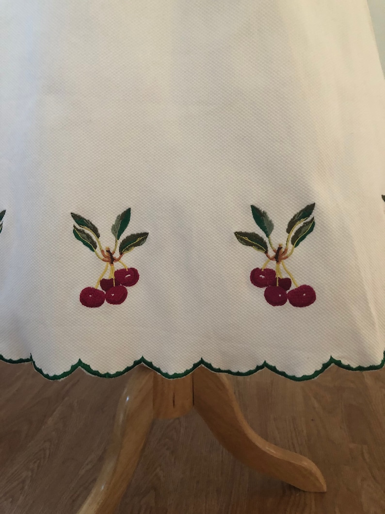 Vintage Style 50\u2019s Embroidered Cherry Scalloped Edge Dress Cute!
