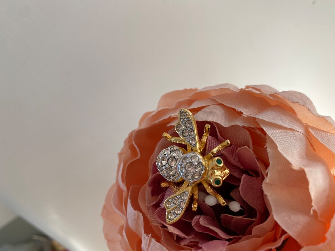 Vintage Joan Rivers Bee Pin, Joan Rivers Bee Brooch, Vintage Bee Brooch