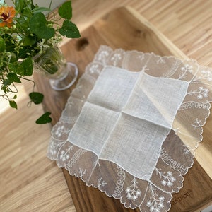 Vintage lace embroidered wedding hankie,gorgeous ivory lace  wedding handkerchief