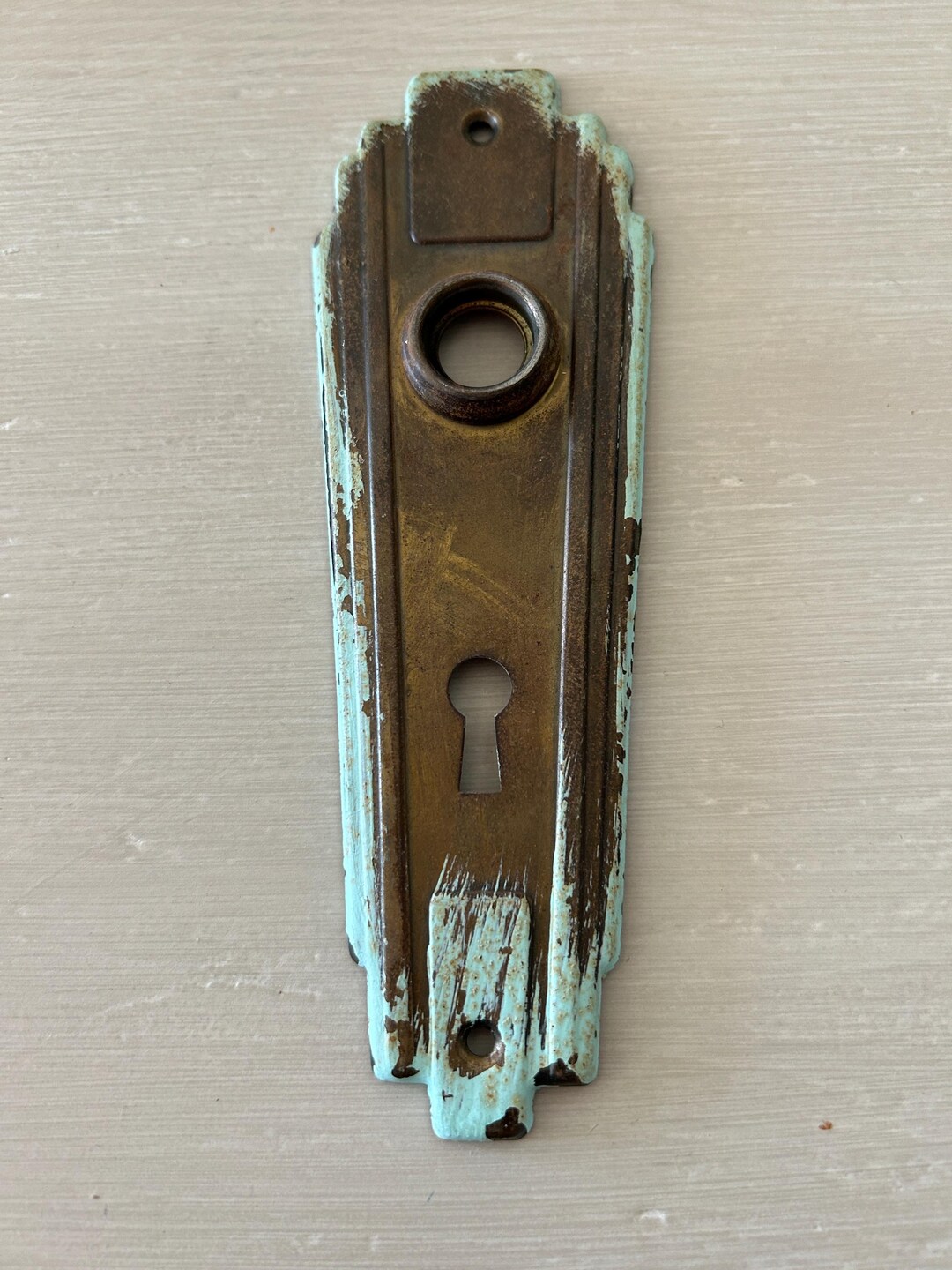 Illustration of Vintage Deco Door Hardware