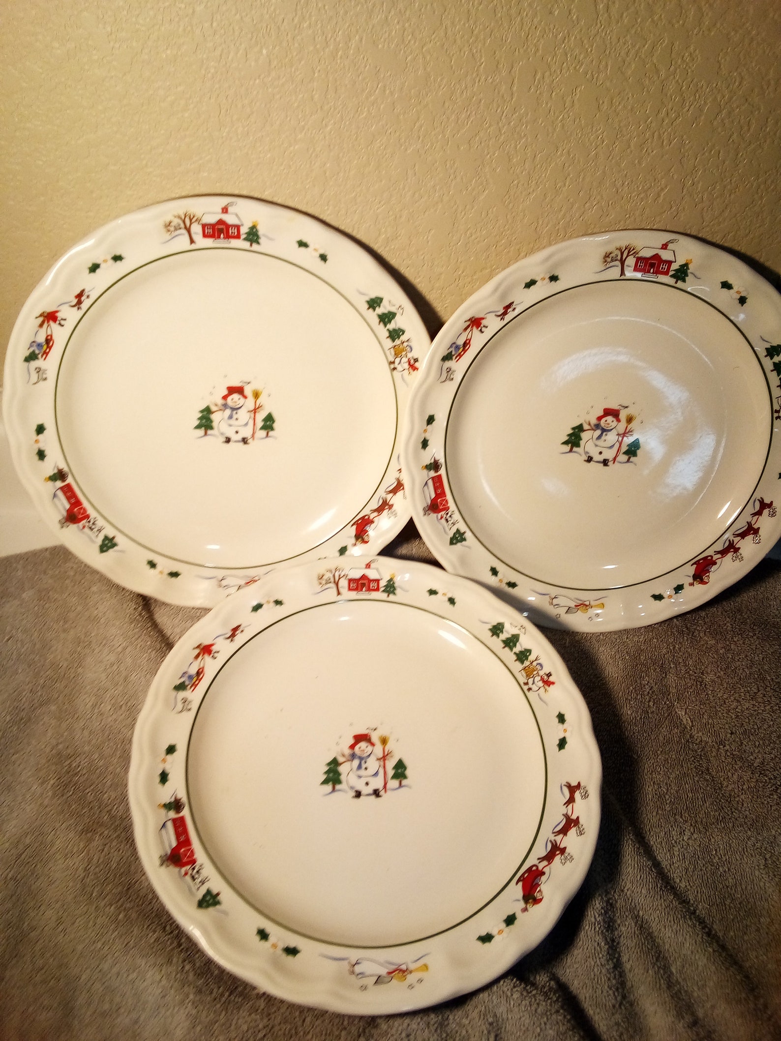 3 PFALTZGRAFF SNOW VILLAGE Dinner Plates Christmas Etsy