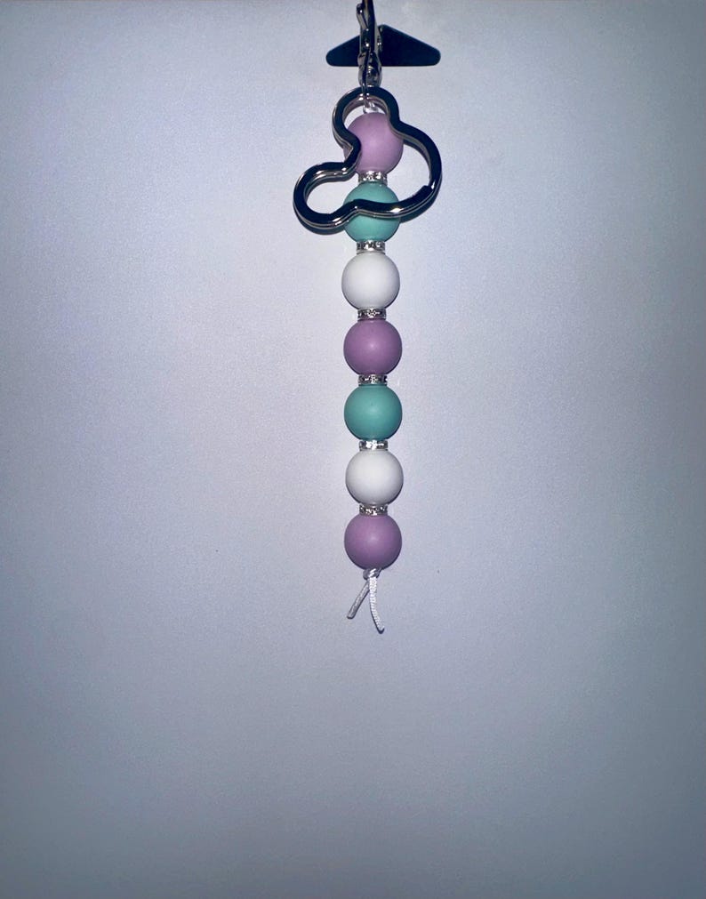 Llavero de silicona de Mickey Mouse / Llavero Disney / Decoración para bolsos imagen 1