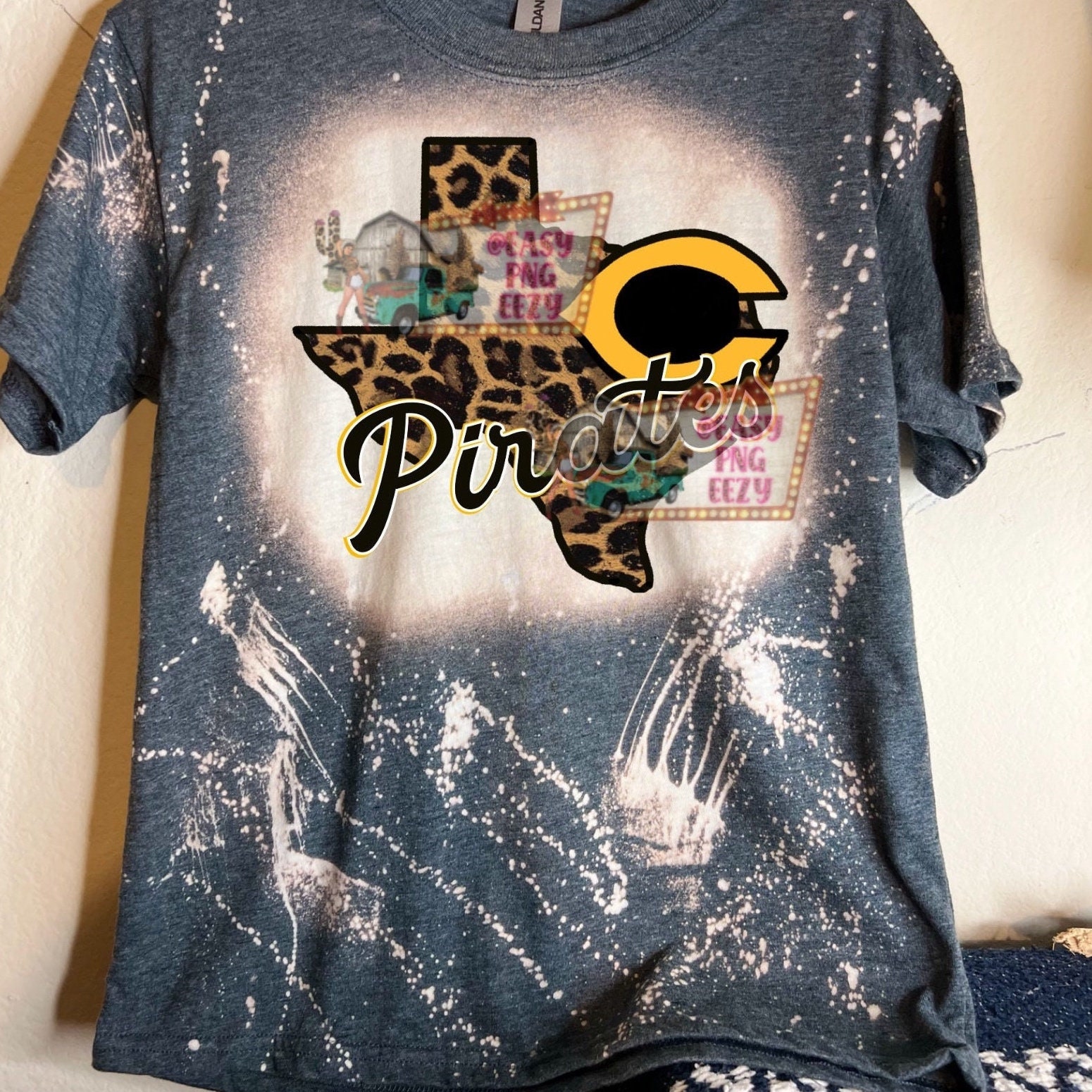 Perkins Pirates Bleached Tee / Go Pirates / Retro Vintage Black