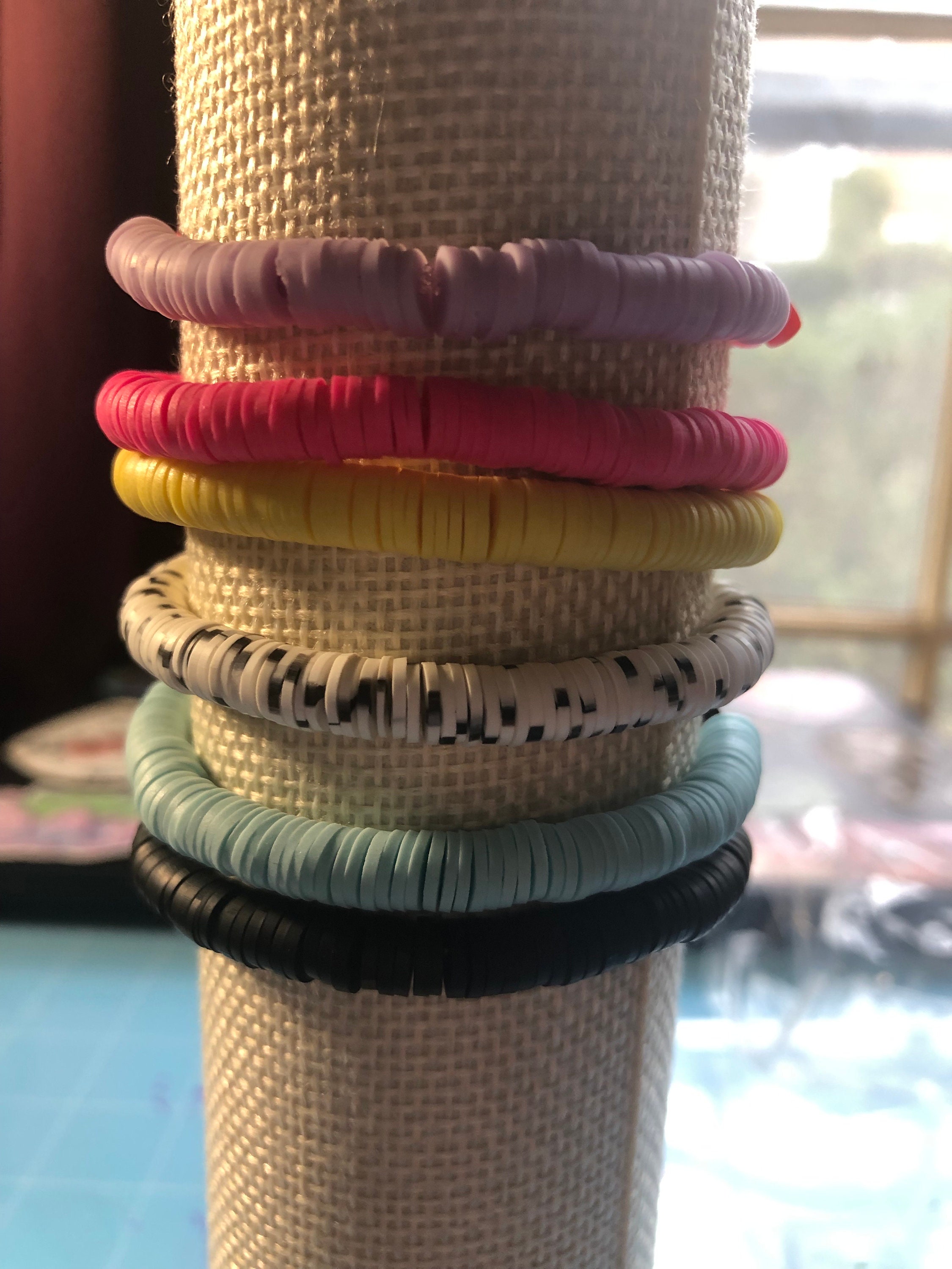 Jusqu'à 84% Bracelet Prière en simili cuir