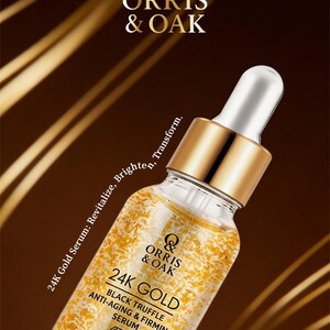 Puede incluir: Un frasco de suero de vidrio transparente con tapa y cuentagotas dorados, lleno de escamas doradas. La etiqueta dice "24K GOLD BLACK TRUFFLE ANTI-AGING & FIRMING SERUM" con la marca "ORRIS & OAK". El fondo es un degradado marr&oacute;n y dorado.