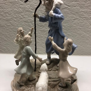 2001 &quot;The Lost is Found&quot; original sculpture by De L Esprie. Approx 7&quot; X 6&quot;. Condition is &quot;Used&quot;. Shipped with USPS Priority Mail.