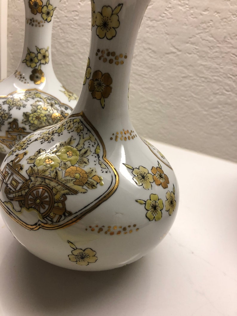 VINTAGE 1960s GOLD IMARI hand painted vase 8.5 Pair
