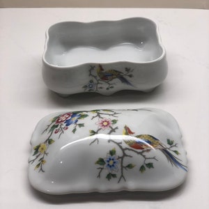 Limoges France Rochard Lidded Trinket/Jewelry Box White Floral With Birds
