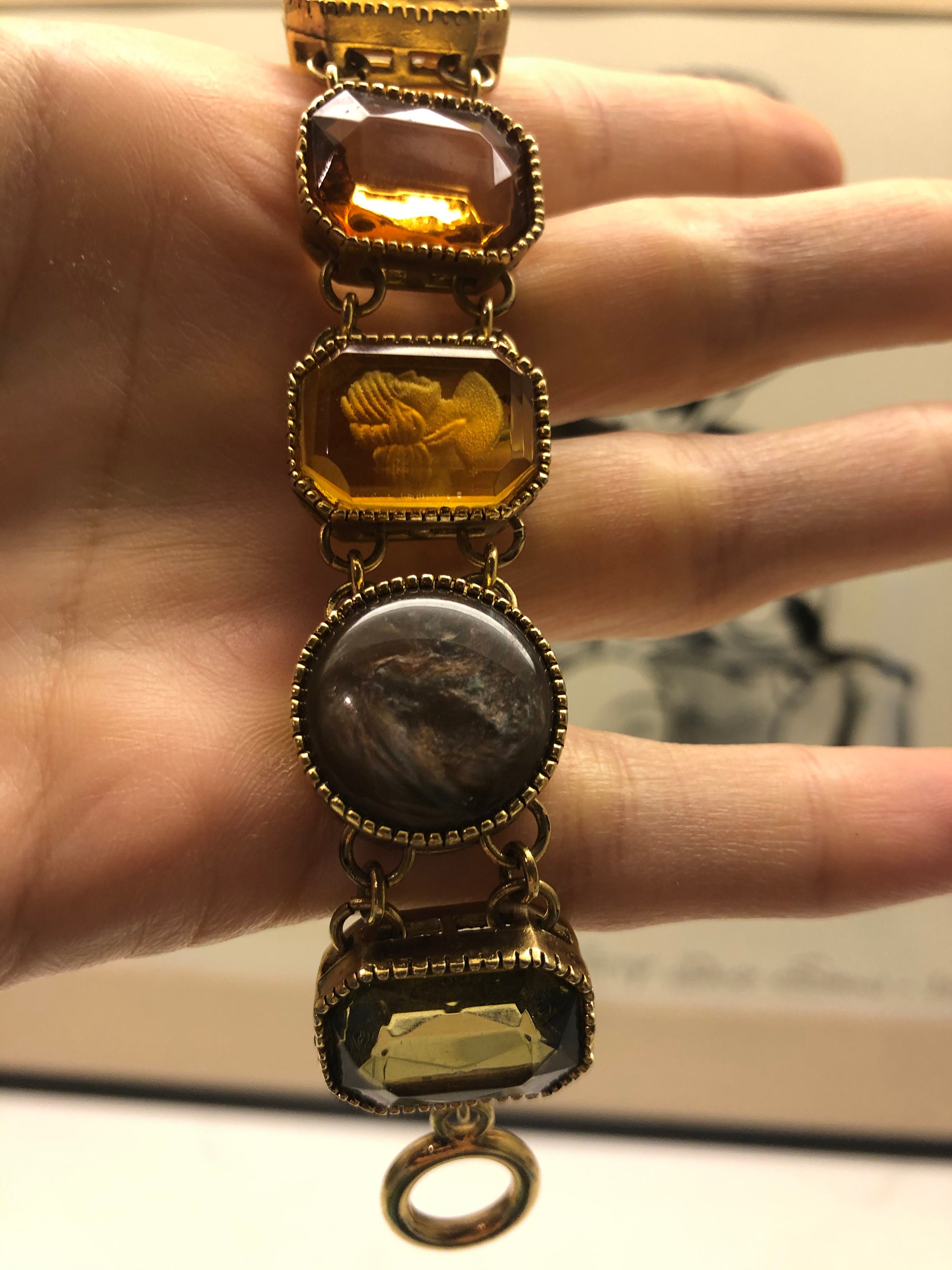 Lot De Bijoux Fantaisie – Collier Et Bracelet Camées, Collier Strass, Occasion, Matière Acrylique Et Métaux