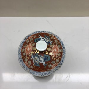 Japanische Arita Porzellan Tasse mit Deckel Rot Foo Hund Löwe Vintage
