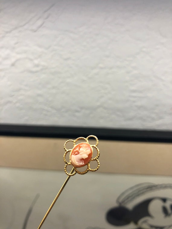 Vintage cameo lot necklace pendant pins gold tone… - image 9