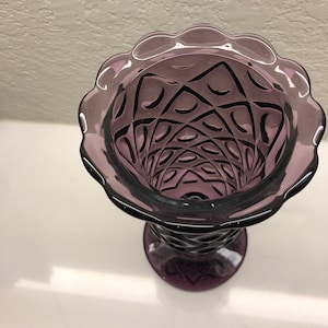 Viking vase amethyst thumbprint diamond rare 1972,marked SM.missing lead