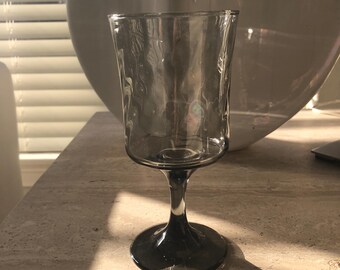 Set di 4 bicchieri da acqua vintage Libbey Smoke Grey Optic Swirl, 6 alti e 3 diam.