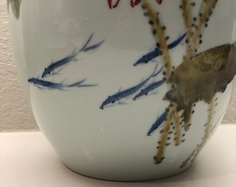 大きな青磁のアジアの手描きの花瓶、サイン入り、魚、赤、緑 - Etsy 日本