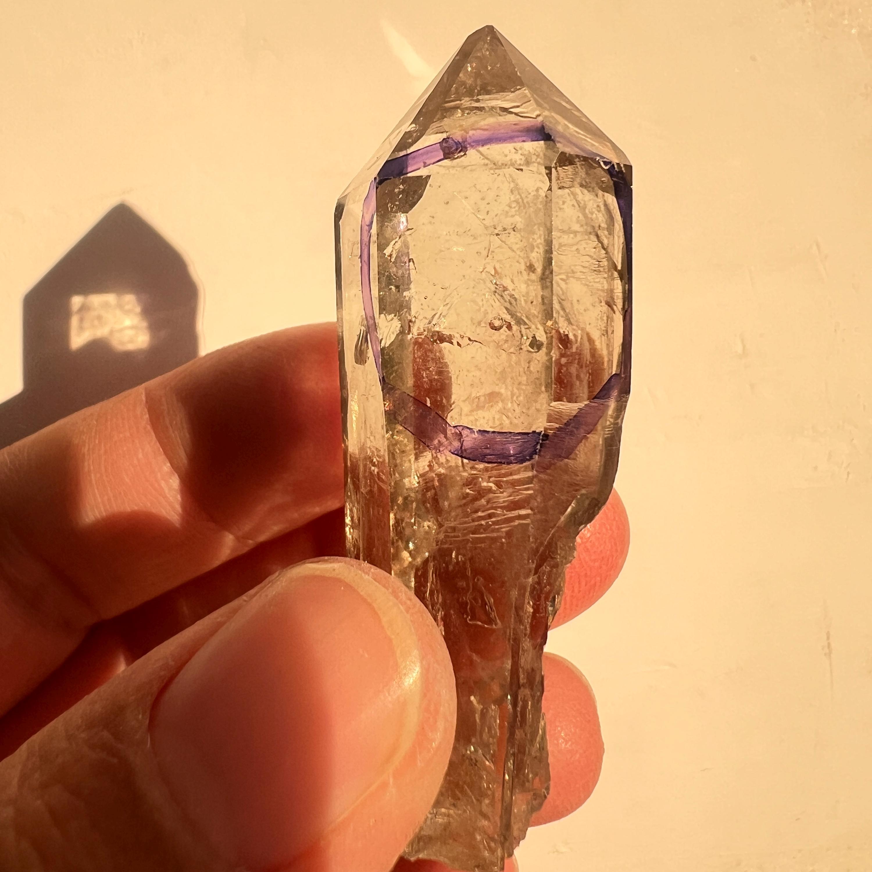 Enhydro crystal - Etsy 日本