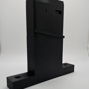 AR-10 Vertical Wall Mount
