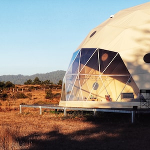 Premium geodesic dome home for retreats / ADU / glamping / guest House/ yoga studio / getaway home