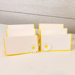 Daisy food table cards | Bloom & Grow banner | Daisy party decor | Birthday party decor | Daisy Cake Topper | First birthday | Baby shower