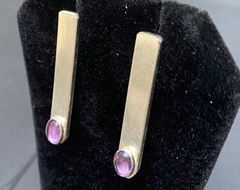 Simple and sophisticated:  long earrings with amethyst