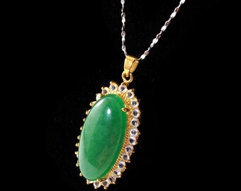 Women Pendant Necklace Antique Green Stone Silver Goldtone Vintage Jewelry