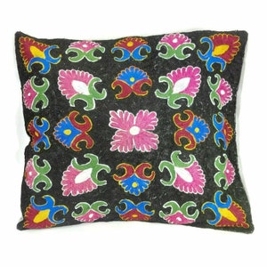 Pillow Cover Handmade Embroidery Artwork Floral Decorative Cushion Case Home Décor 16&quot;