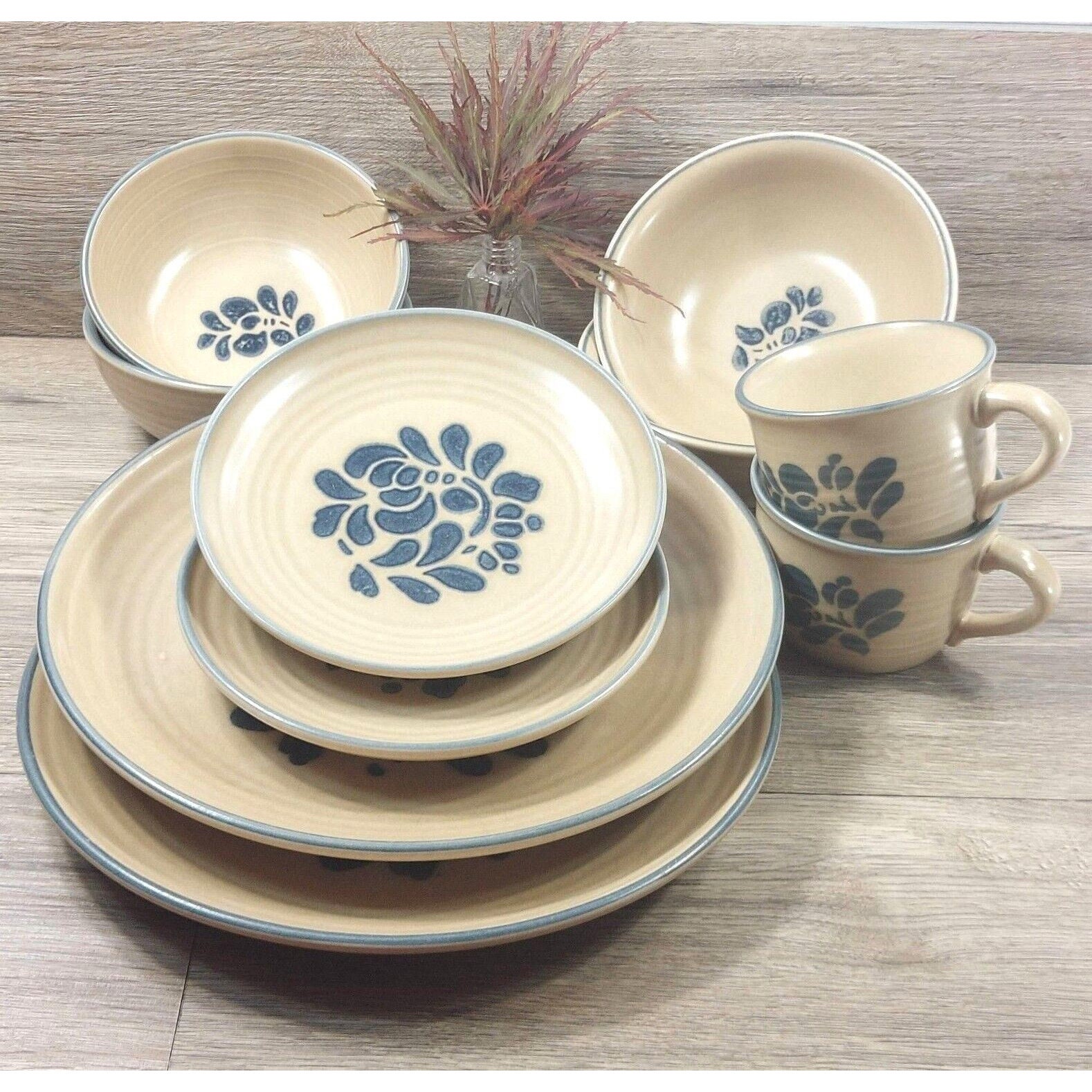 Pfaltzgraff Dinnerware Set | 10-piece Tan Stoneware With Blue Leaf