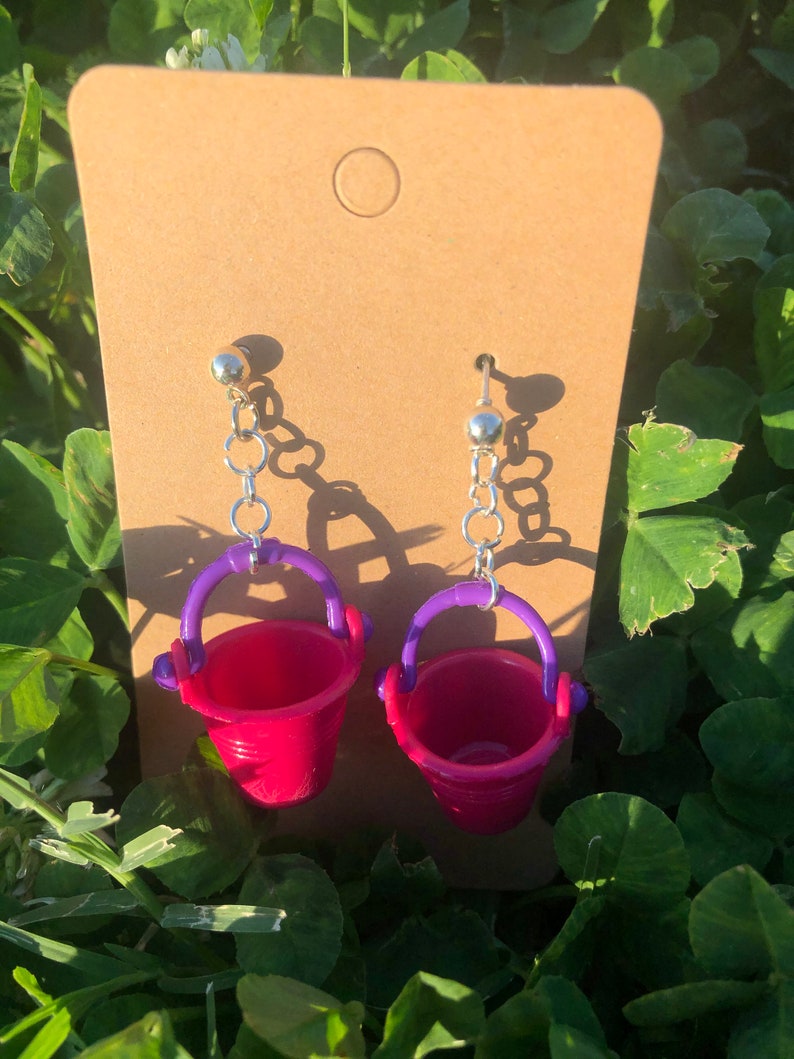 sand bucket earrings