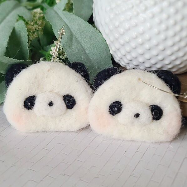 Boucles d'oreilles panda en feutre, bijoux ours panda, boucles d'oreilles tendance en feutre