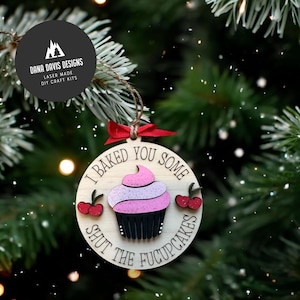 Ornement de Noël adulte drôle fichier laser SCORE SVG