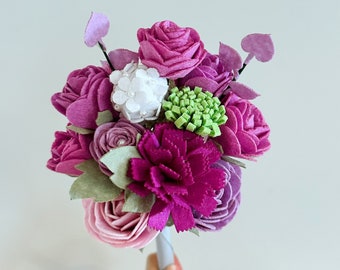 Bouquet di fiori in feltro fatto a mano - rose viola e rosa, garofani, ortensie, bouquet di fiori avvolti, San Valentino, regalo per la festa della mamma
