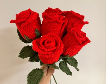 Gehäkelter Rosenstrauß aus roten Rosen – handgemachte fertige Rosen, 6 Stiele, verpackt für Geschenke, Muttertag, Valentinstagsgeschenk