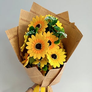 Handmade felt sunflowers bouquet Big Felt Sunflowers bouquet, Felt flowers bouquet, Sunflowers, birthday gift, mother's day gift image 2