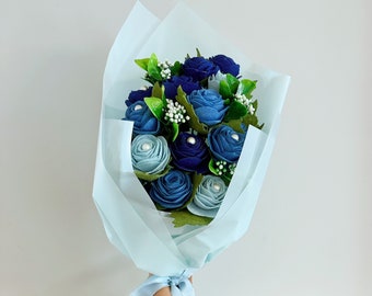 Handmade Felt blue roses bouquet - Baby blue and dark blue forever roses, Finished bouquet, Mother's Day, Birthday, Bridal, Easter flowers