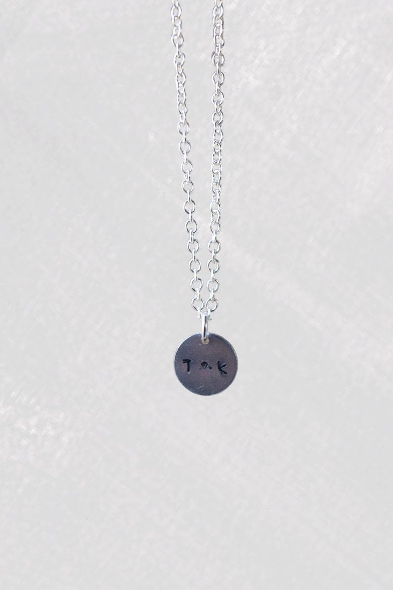 Personalized Initial Disc Necklace, Sterling Silver, Custom Heart Necklace, Couples Necklace, Anniversary Necklace, Valentine's Day Gift bild 3