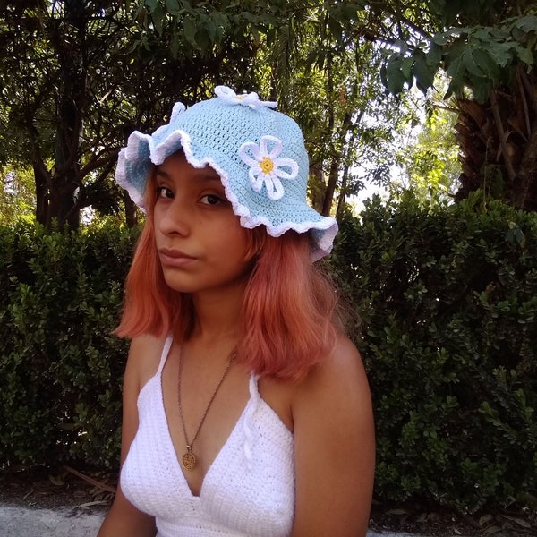 Bucket Hat Flowers