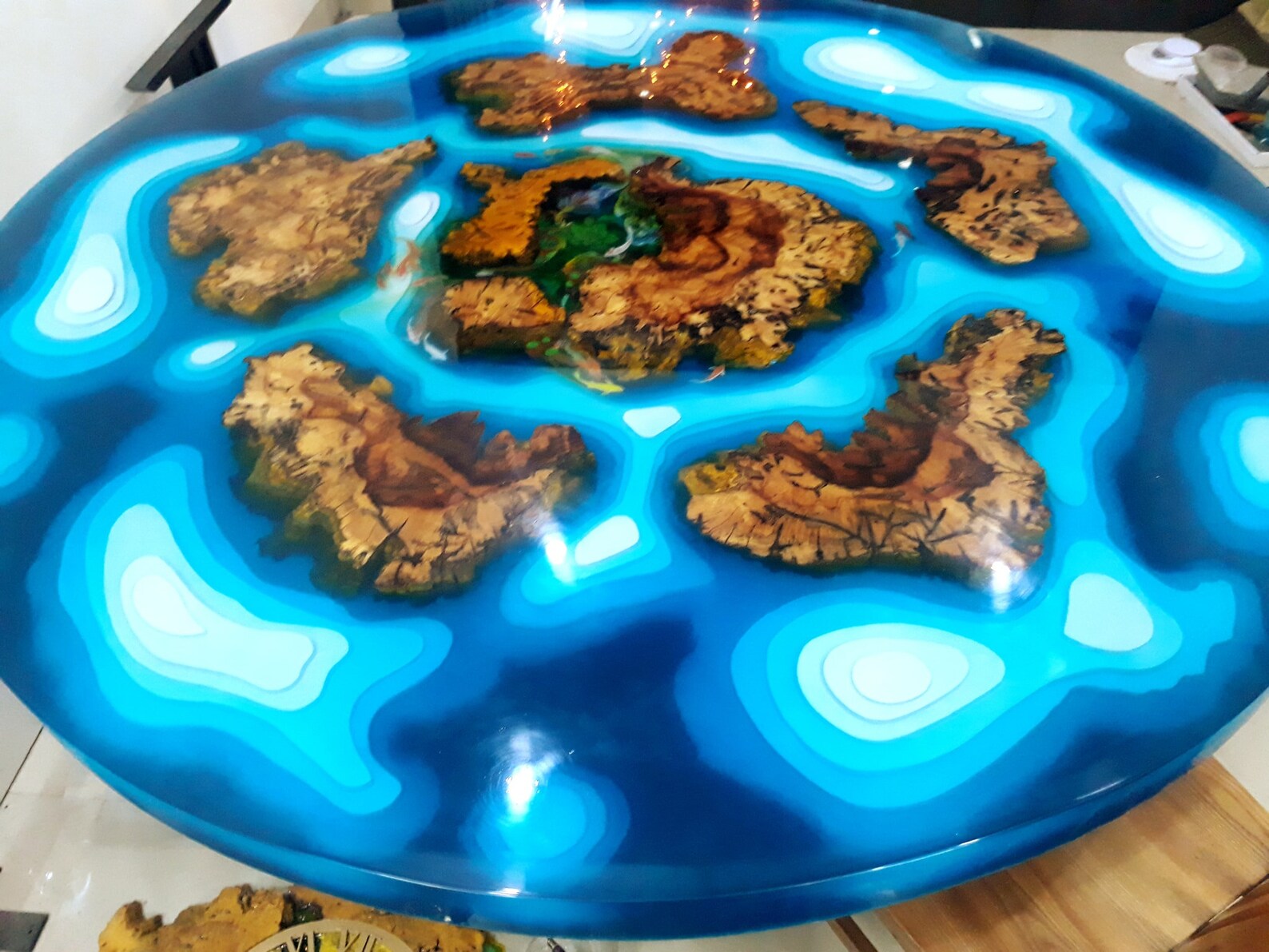 Wood and Epoxy Resin Round Table / Live edge epoxy river table Etsy
