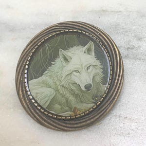 White Wolf Brooch: Handmade Nature Jewelry in Antique Gold