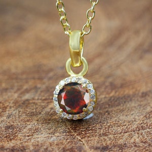 Black round fire Ethiopian opal pendant necklace for women, Vintage fire opal pendant necklace, Gold chain necklace, AAA Ethiopian opal