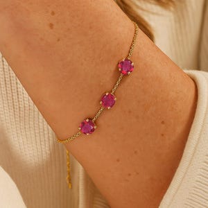 Genuine Ruby Gemstone Gold Chain Bracelet, Dainty Ruby Adjustable Silver Bracelet for Her, July Birthstone, Gold Filled Chain Bracelet Gift