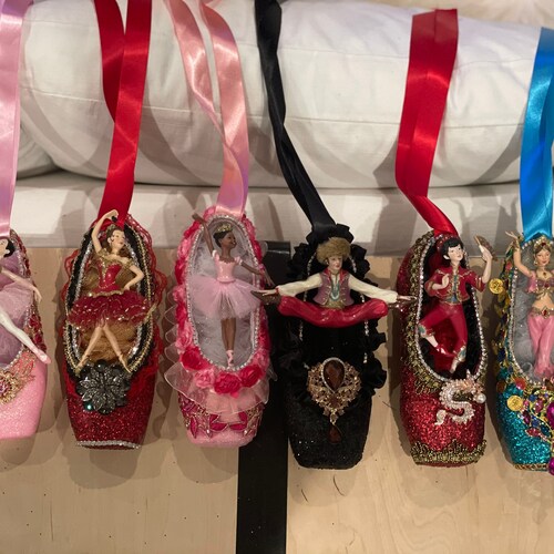 custom pointe shoes