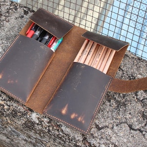 Handmade Leather Pencil case,Pencil roll case,Leather Artist case,Leather pen holder,Paint brush holder,Leather Tool organizer,Pencil pouch
