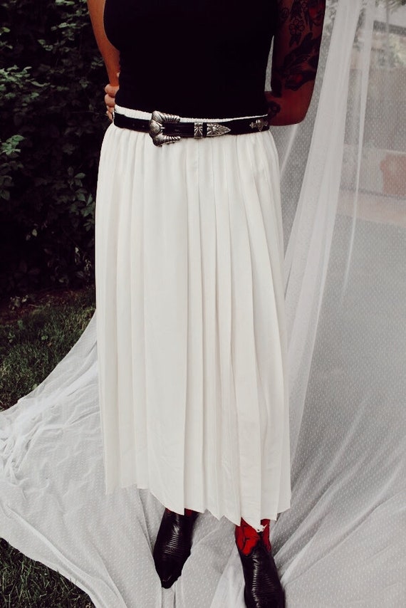 Unworn 1980s Vintage Pleated Midi Skirt