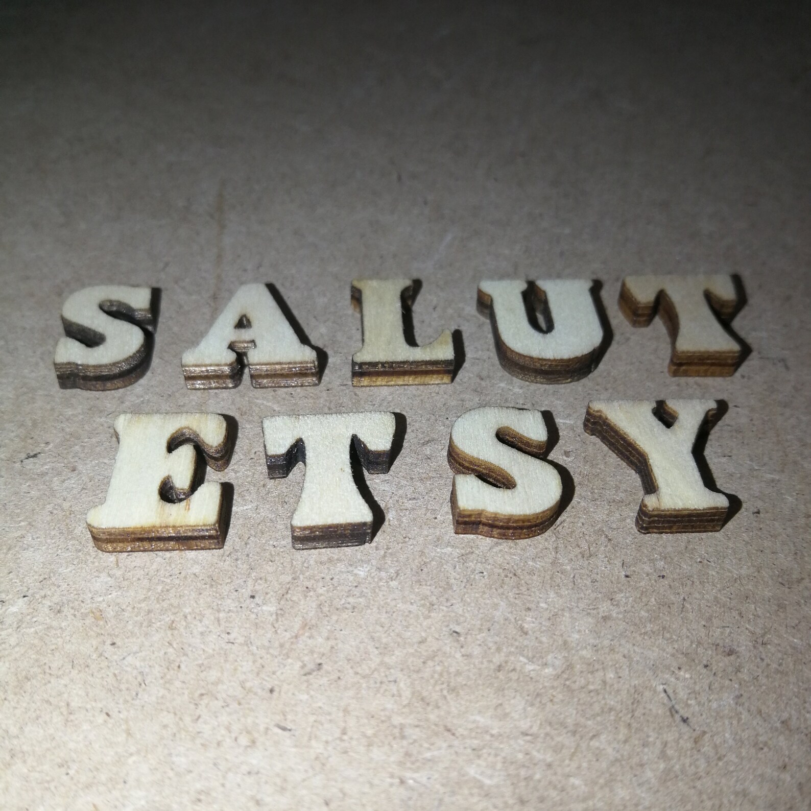 5 annees en 6 lettres mots croisés