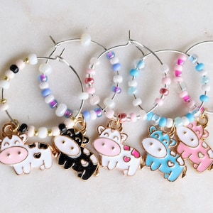 Niedliche Kuh Weinglas Anhänger / 5er Set / Getränke Marker / Gastgeschenk / Niedliche Wein Liebhaber Geschenke / Housewarming Geschenke für Sie / Versandfertig