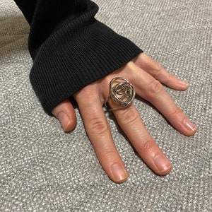 Ring aus gewickeltem Edelstahl